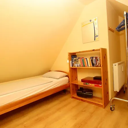 4 Apartment *