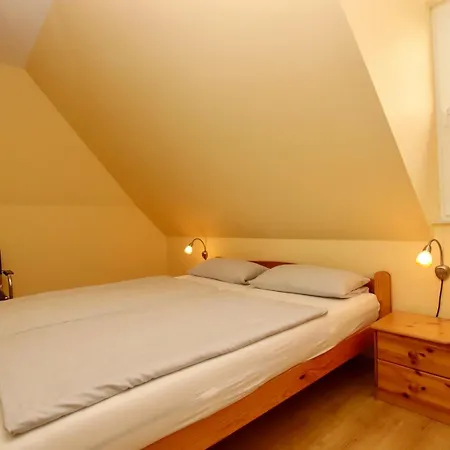Apartment 4 *