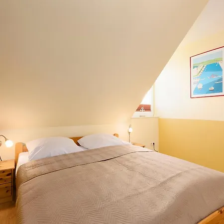 4 Apartament *